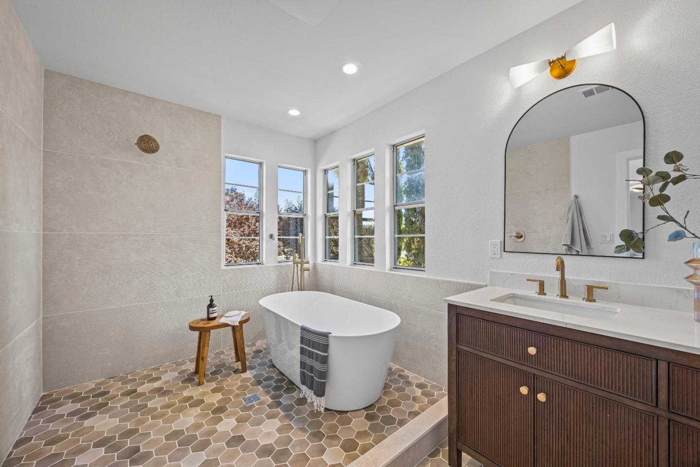 Detail Gallery Image 36 of 75 For 1403 Welburn Ave, Gilroy,  CA 95020 - 4 Beds | 3 Baths