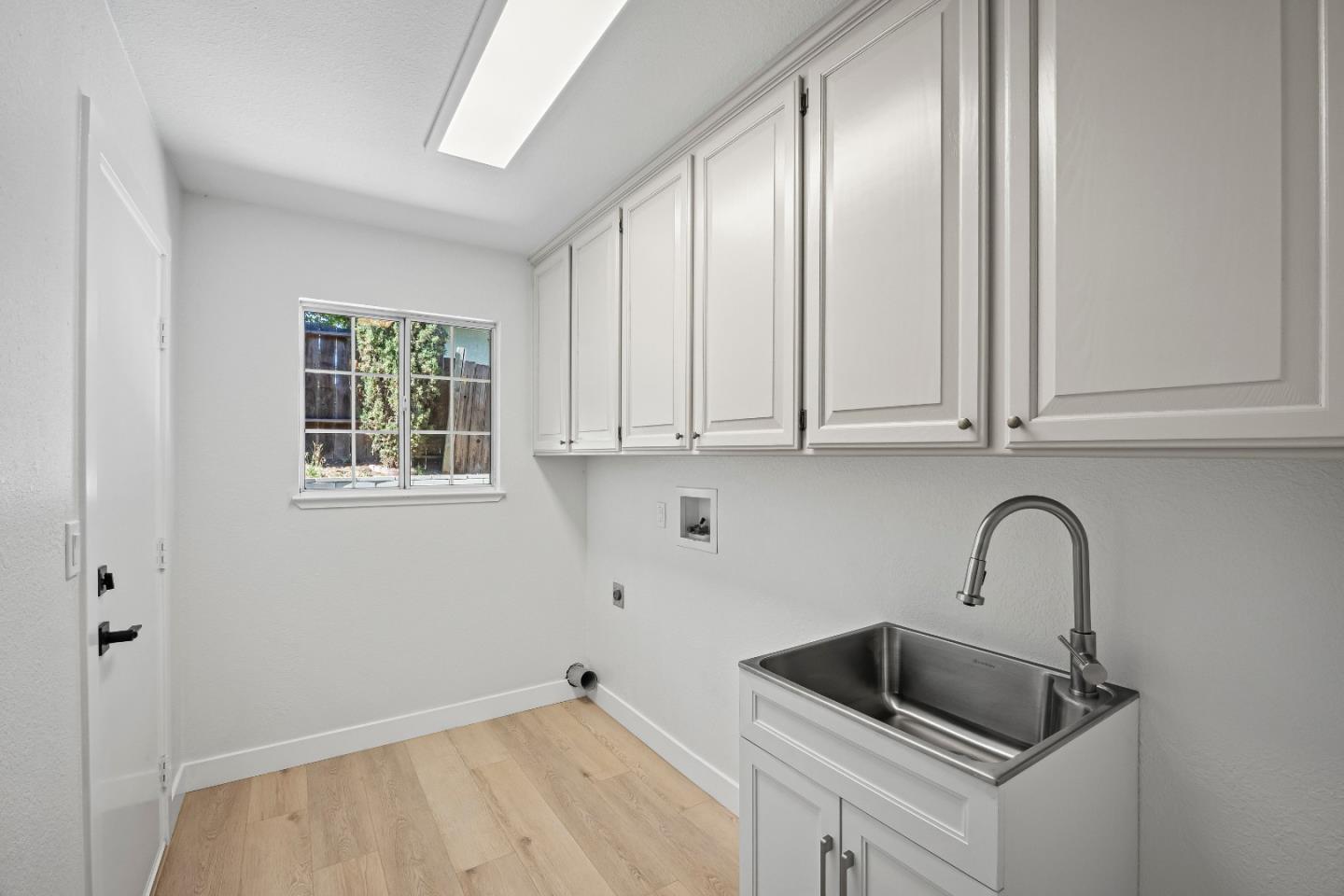 Detail Gallery Image 43 of 75 For 1403 Welburn Ave, Gilroy,  CA 95020 - 4 Beds | 3 Baths