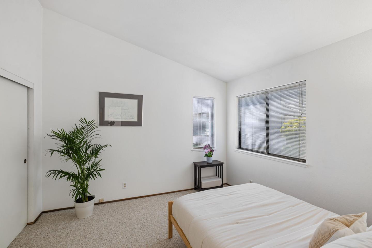 Detail Gallery Image 11 of 33 For 43 Appian Way #B,  South San Francisco,  CA 94080 - 2 Beds | 2/1 Baths