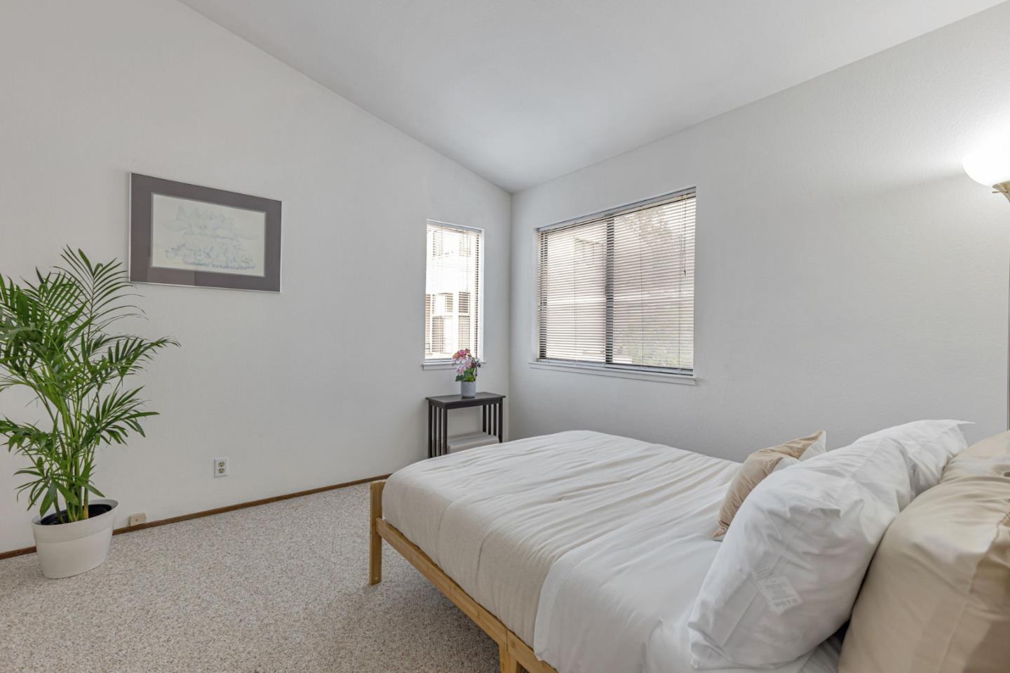 Detail Gallery Image 13 of 33 For 43 Appian Way #B,  South San Francisco,  CA 94080 - 2 Beds | 2/1 Baths