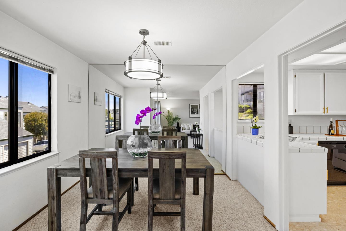 Detail Gallery Image 3 of 33 For 43 Appian Way #B,  South San Francisco,  CA 94080 - 2 Beds | 2/1 Baths