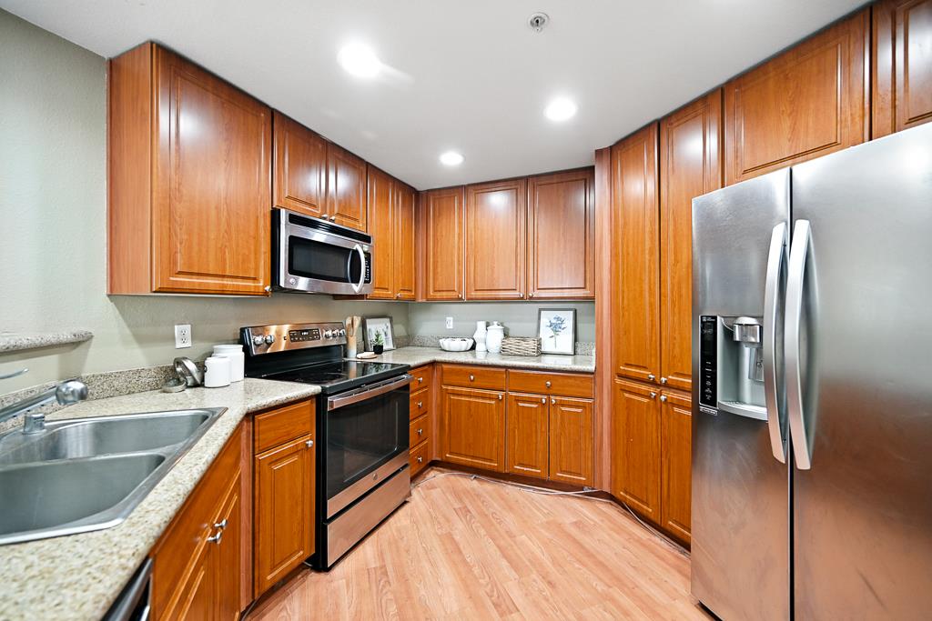 Detail Gallery Image 14 of 89 For 1883 Agnew Rd #367,  Santa Clara,  CA 95054 - 3 Beds | 2 Baths
