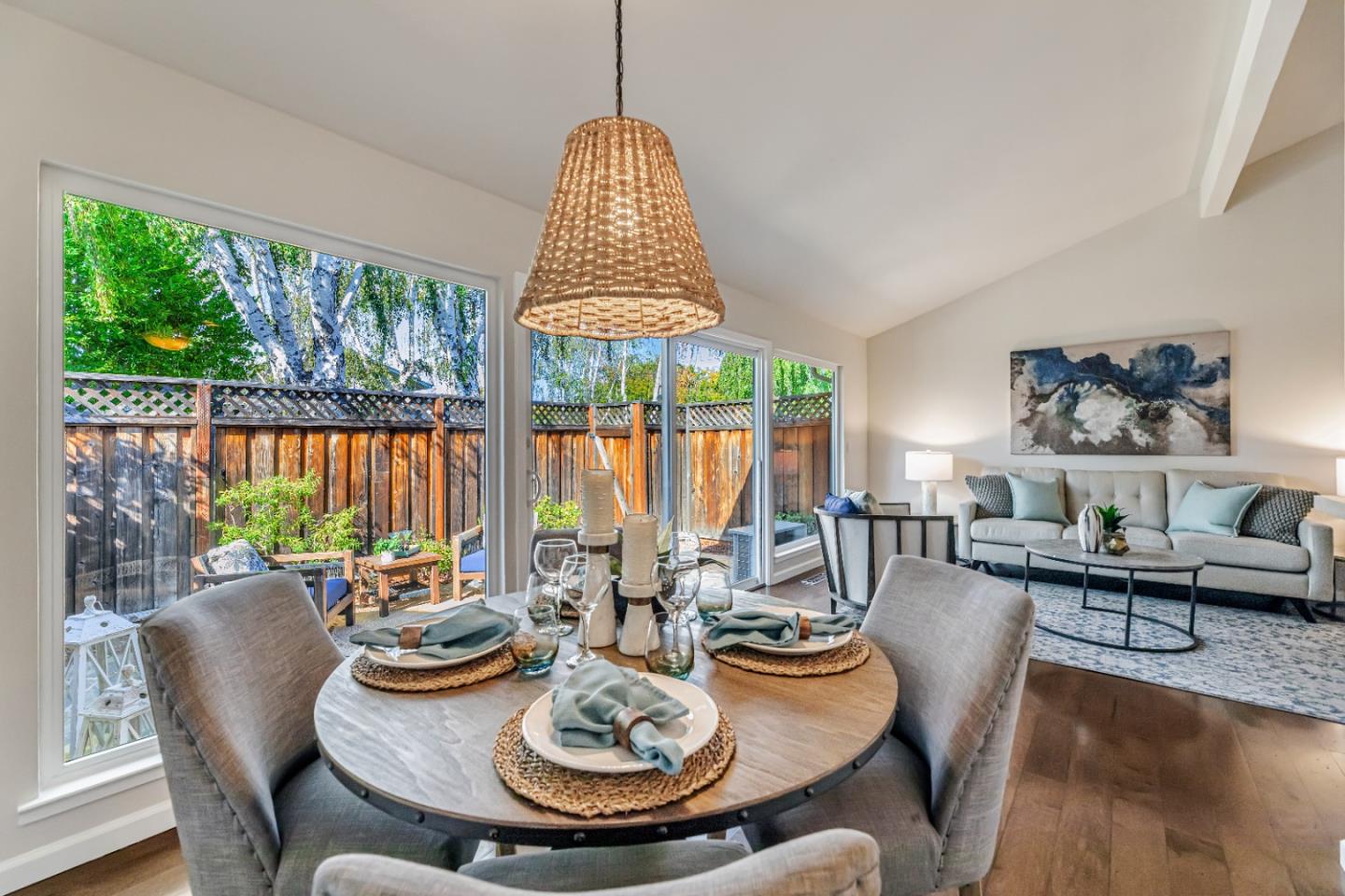 Detail Gallery Image 13 of 49 For 1415 Millich Ct, San Jose,  CA 95117 - 2 Beds | 2 Baths