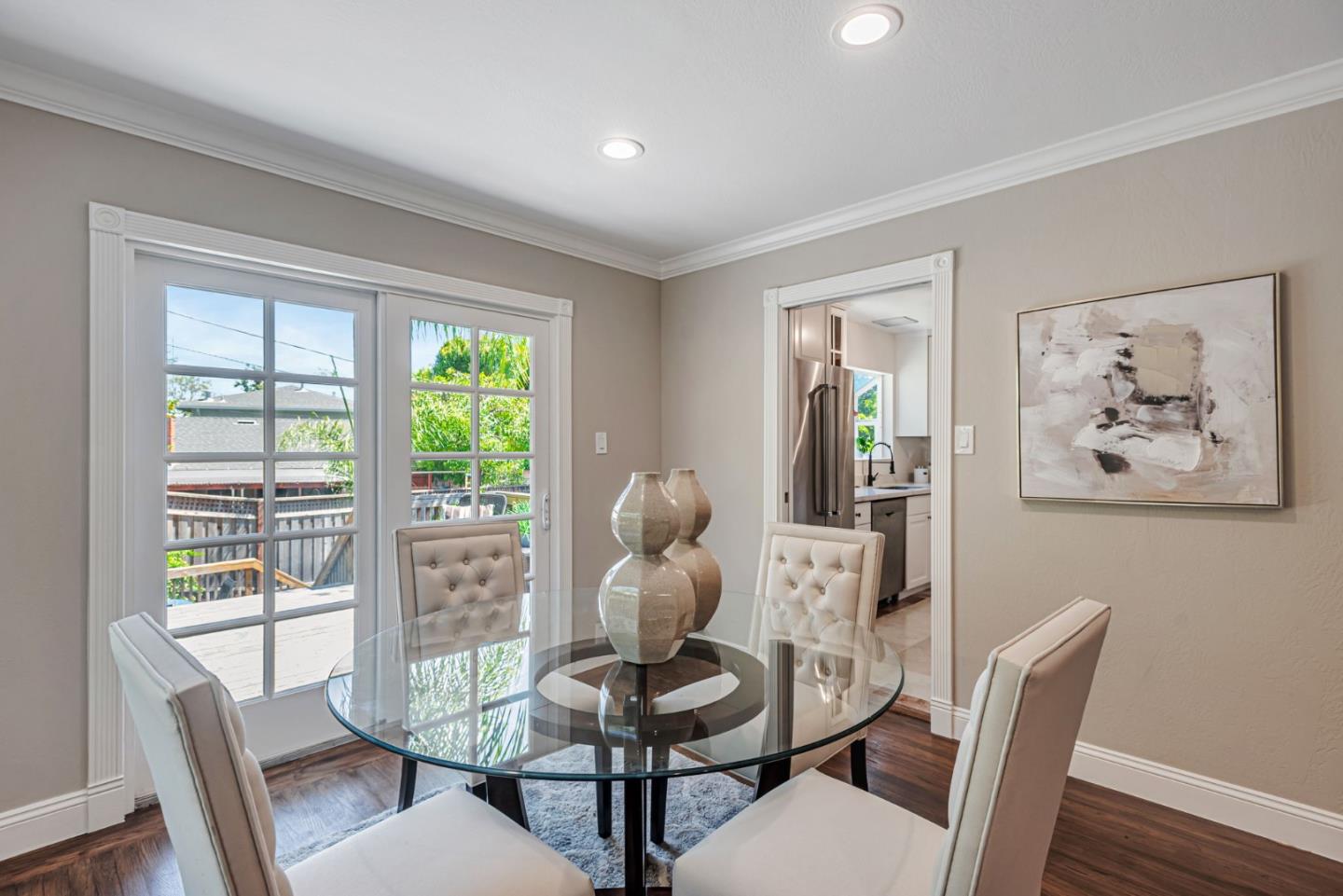 Detail Gallery Image 15 of 38 For 697 Glennan Dr, Redwood City,  CA 94061 - 3 Beds | 3 Baths