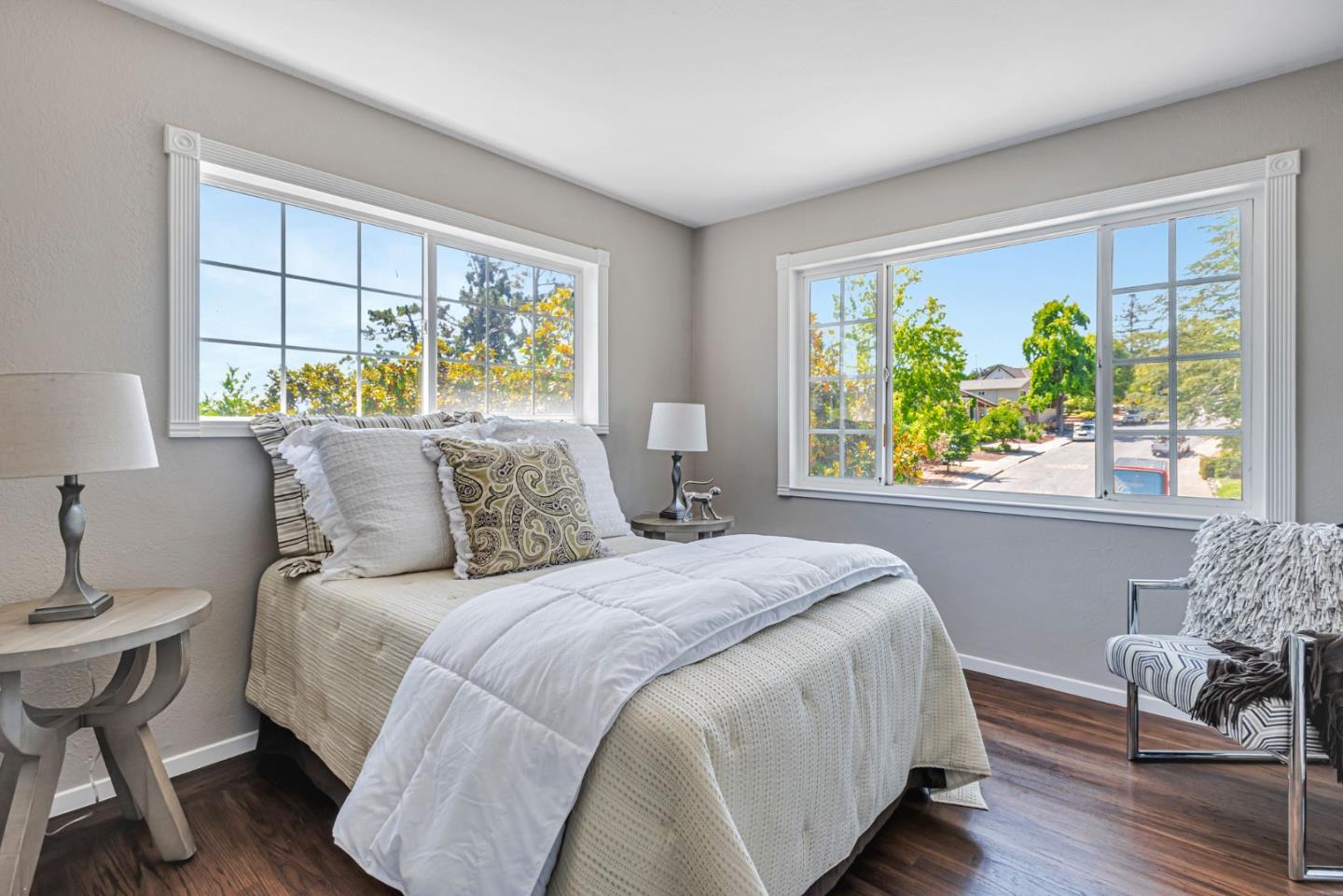Detail Gallery Image 18 of 38 For 697 Glennan Dr, Redwood City,  CA 94061 - 3 Beds | 3 Baths