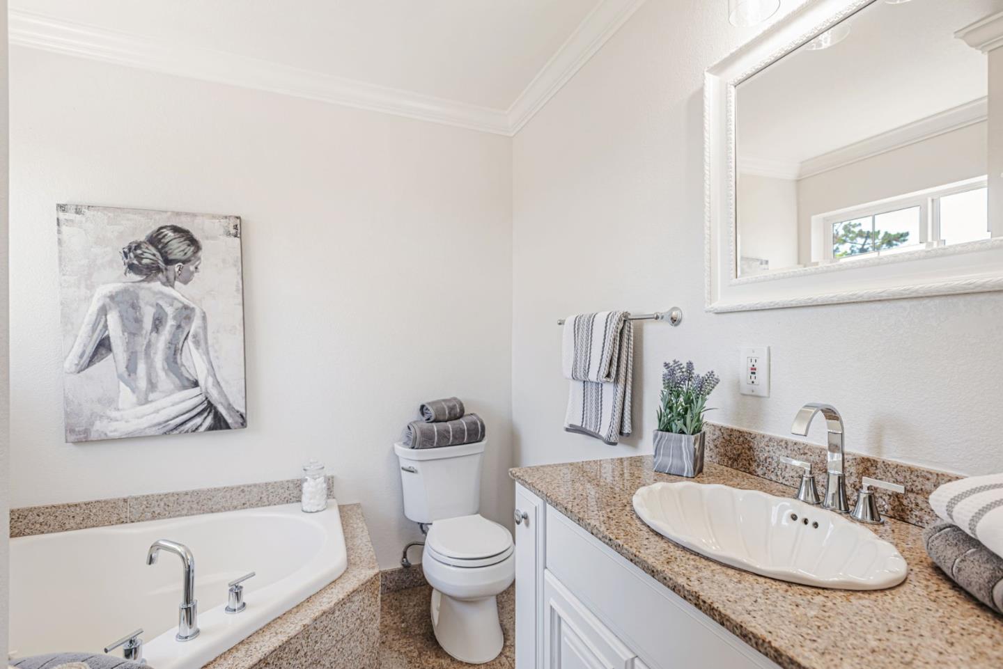 Detail Gallery Image 23 of 38 For 697 Glennan Dr, Redwood City,  CA 94061 - 3 Beds | 3 Baths