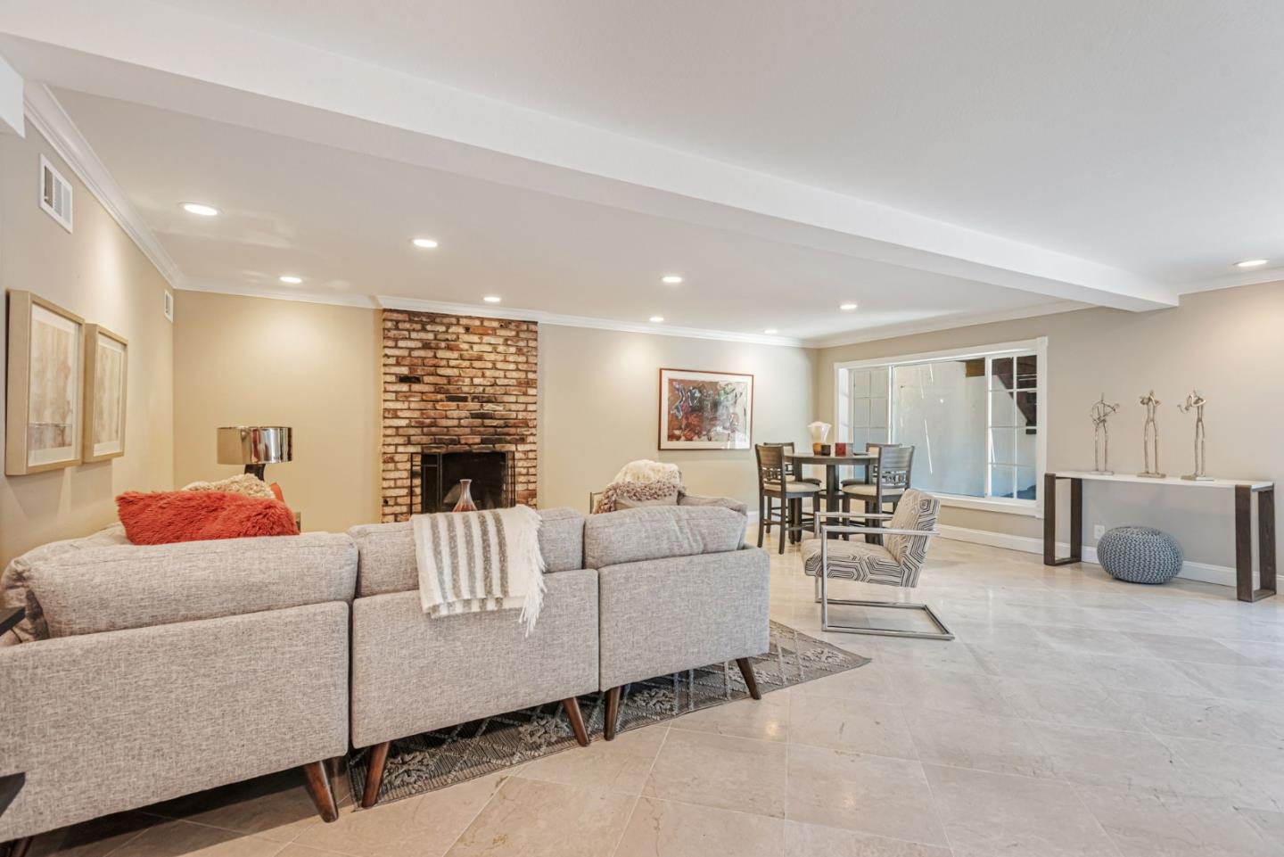 Detail Gallery Image 29 of 38 For 697 Glennan Dr, Redwood City,  CA 94061 - 3 Beds | 3 Baths