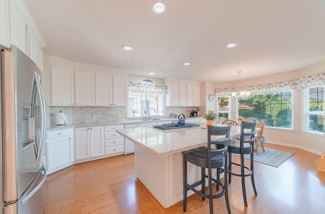 Detail Gallery Image 16 of 57 For 8631 Woodland Heights Ct, Salinas,  CA 93907 - 4 Beds | 3/1 Baths