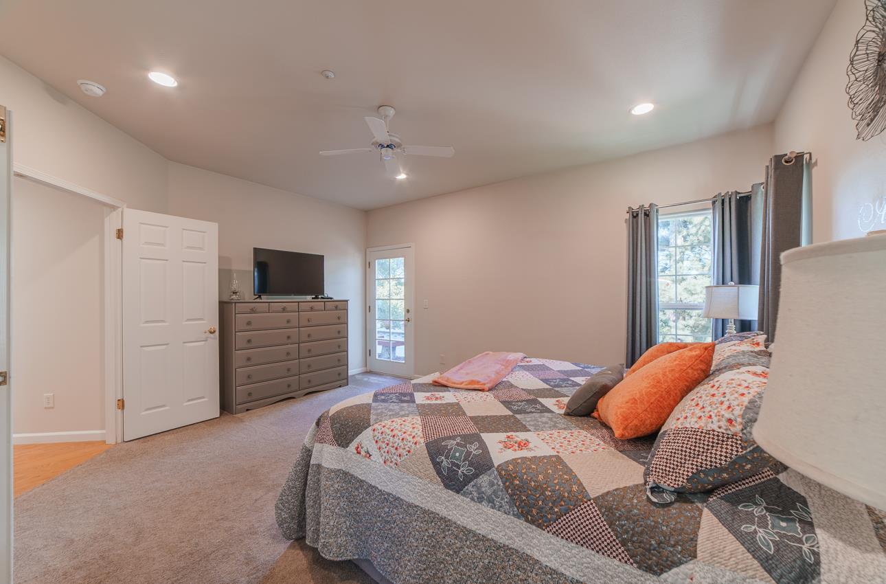 Detail Gallery Image 23 of 57 For 8631 Woodland Heights Ct, Salinas,  CA 93907 - 4 Beds | 3/1 Baths