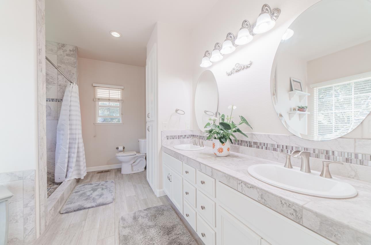 Detail Gallery Image 25 of 57 For 8631 Woodland Heights Ct, Salinas,  CA 93907 - 4 Beds | 3/1 Baths