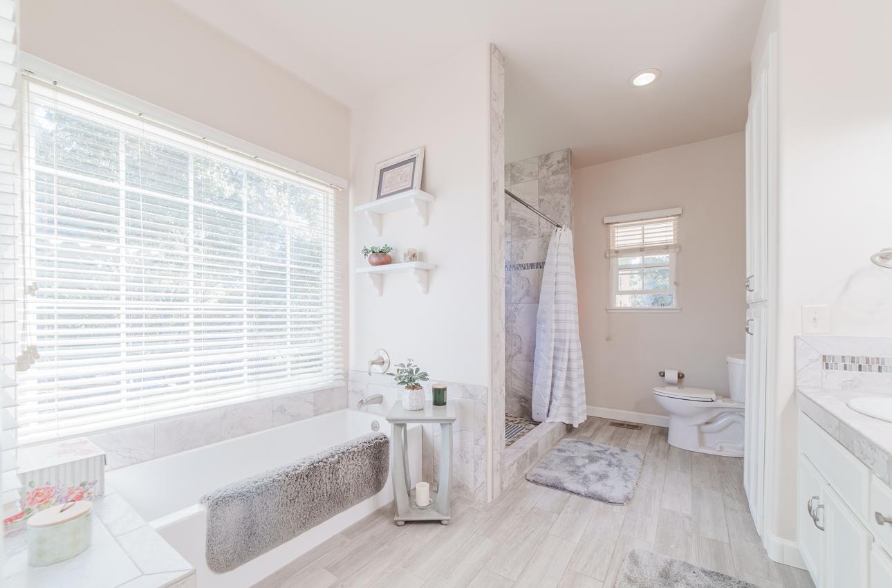 Detail Gallery Image 26 of 57 For 8631 Woodland Heights Ct, Salinas,  CA 93907 - 4 Beds | 3/1 Baths