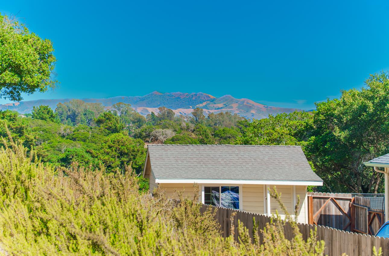 Detail Gallery Image 40 of 57 For 8631 Woodland Heights Ct, Salinas,  CA 93907 - 4 Beds | 3/1 Baths