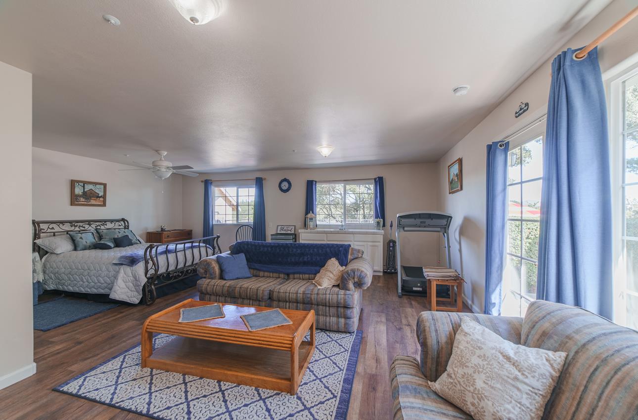 Detail Gallery Image 54 of 57 For 8631 Woodland Heights Ct, Salinas,  CA 93907 - 4 Beds | 3/1 Baths