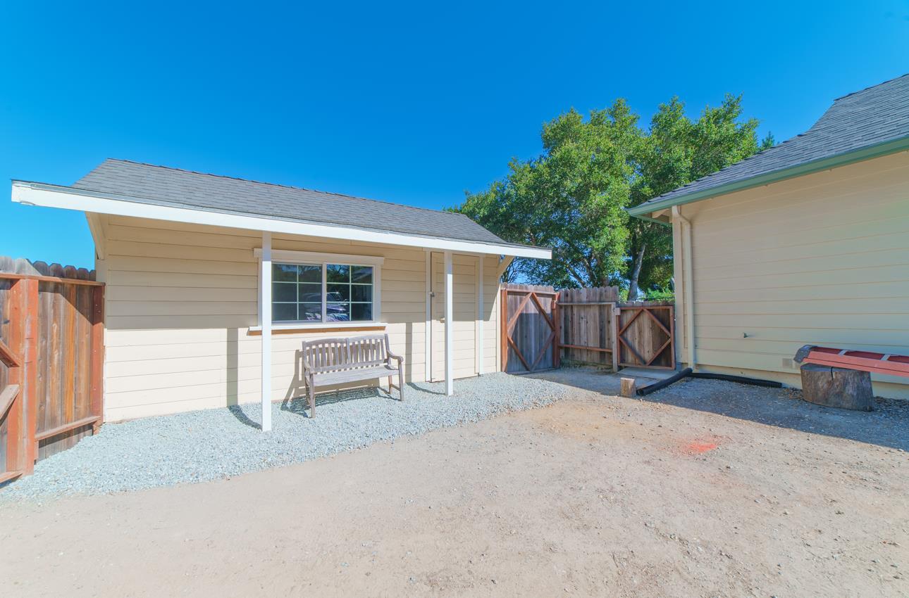Detail Gallery Image 56 of 57 For 8631 Woodland Heights Ct, Salinas,  CA 93907 - 4 Beds | 3/1 Baths
