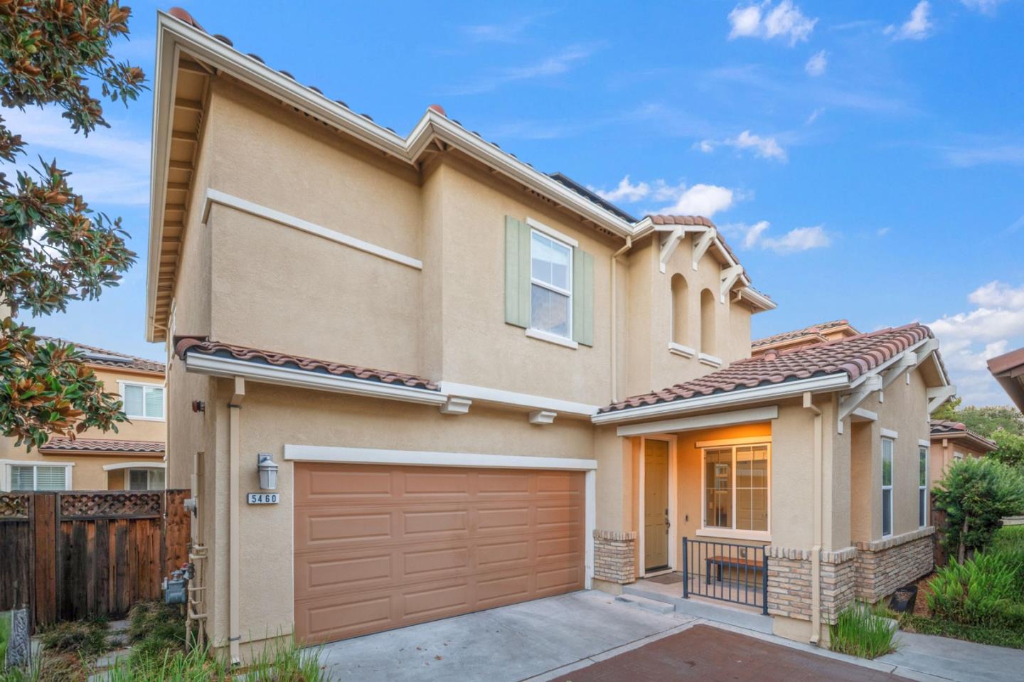 Detail Gallery Image 2 of 35 For 5460 Cahalan Ave, San Jose,  CA 95123 - 4 Beds | 3 Baths