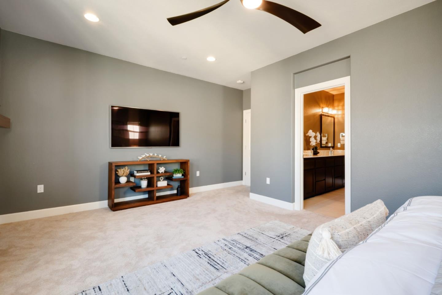 Detail Gallery Image 24 of 35 For 5460 Cahalan Ave, San Jose,  CA 95123 - 4 Beds | 3 Baths