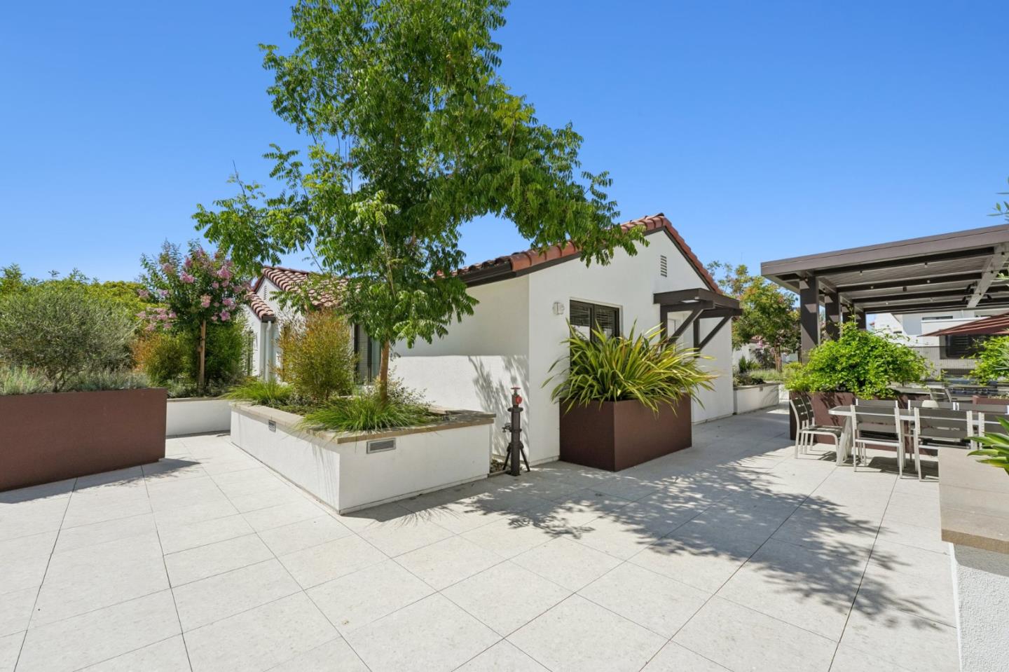 Detail Gallery Image 3 of 58 For 1850 El Camino Real #210,  Santa Clara,  CA 95050 - 3 Beds | 2 Baths