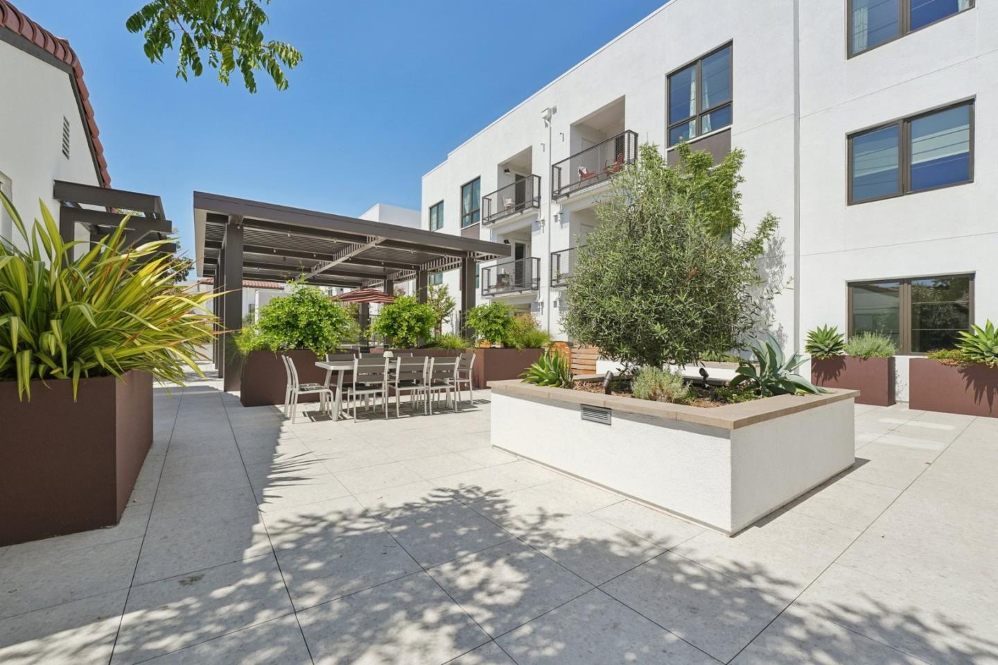 Detail Gallery Image 36 of 58 For 1850 El Camino Real #210,  Santa Clara,  CA 95050 - 3 Beds | 2 Baths