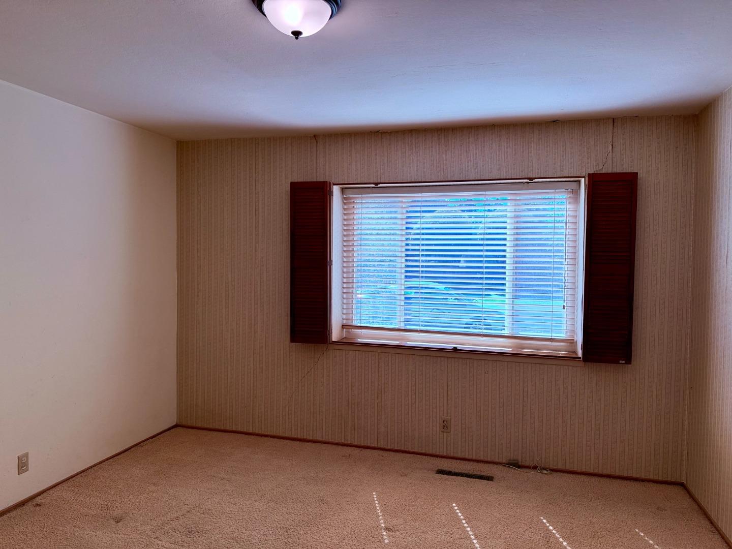 Detail Gallery Image 21 of 31 For 1389 Chelsea Dr, Los Altos,  CA 94024 - 4 Beds | 2/1 Baths