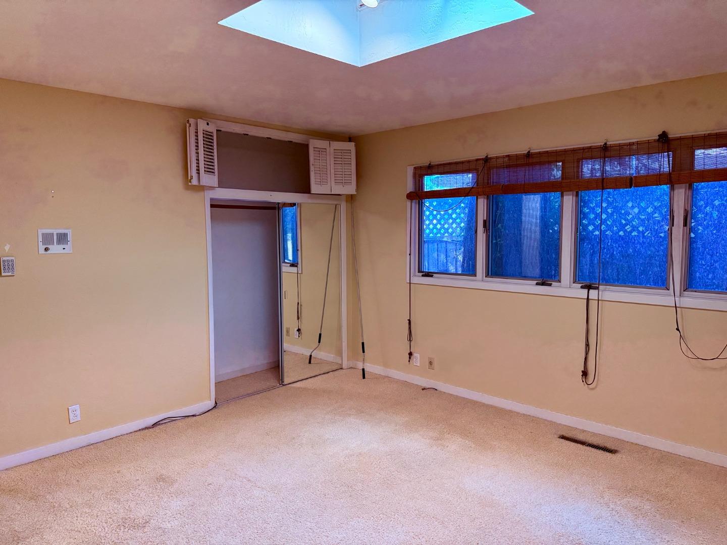 Detail Gallery Image 26 of 31 For 1389 Chelsea Dr, Los Altos,  CA 94024 - 4 Beds | 2/1 Baths