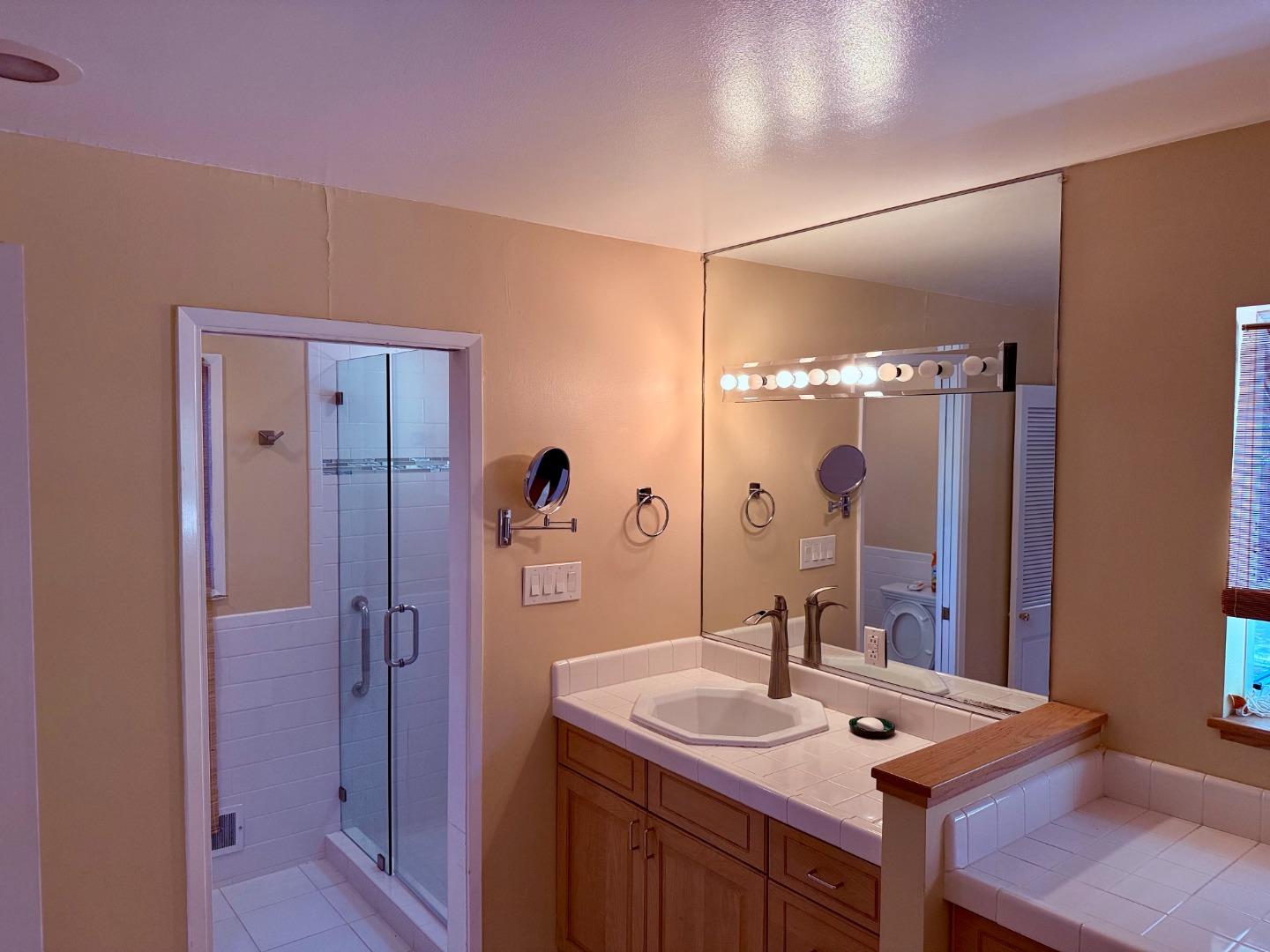 Detail Gallery Image 27 of 31 For 1389 Chelsea Dr, Los Altos,  CA 94024 - 4 Beds | 2/1 Baths