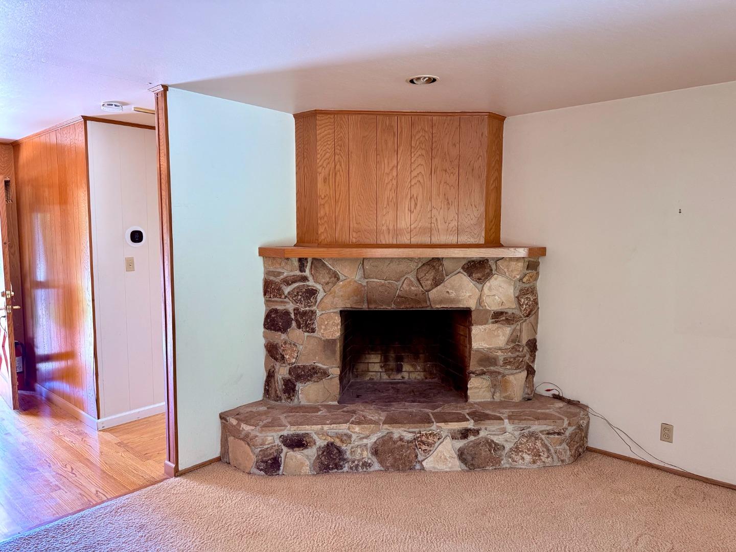Detail Gallery Image 5 of 31 For 1389 Chelsea Dr, Los Altos,  CA 94024 - 4 Beds | 2/1 Baths