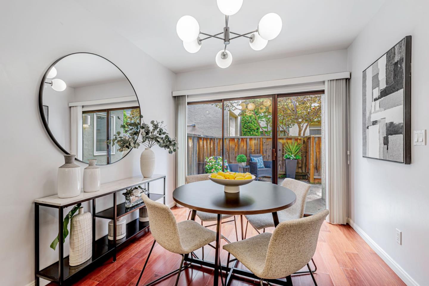 Detail Gallery Image 10 of 57 For 907 Cowper St, Palo Alto,  CA 94301 - 3 Beds | 2/1 Baths