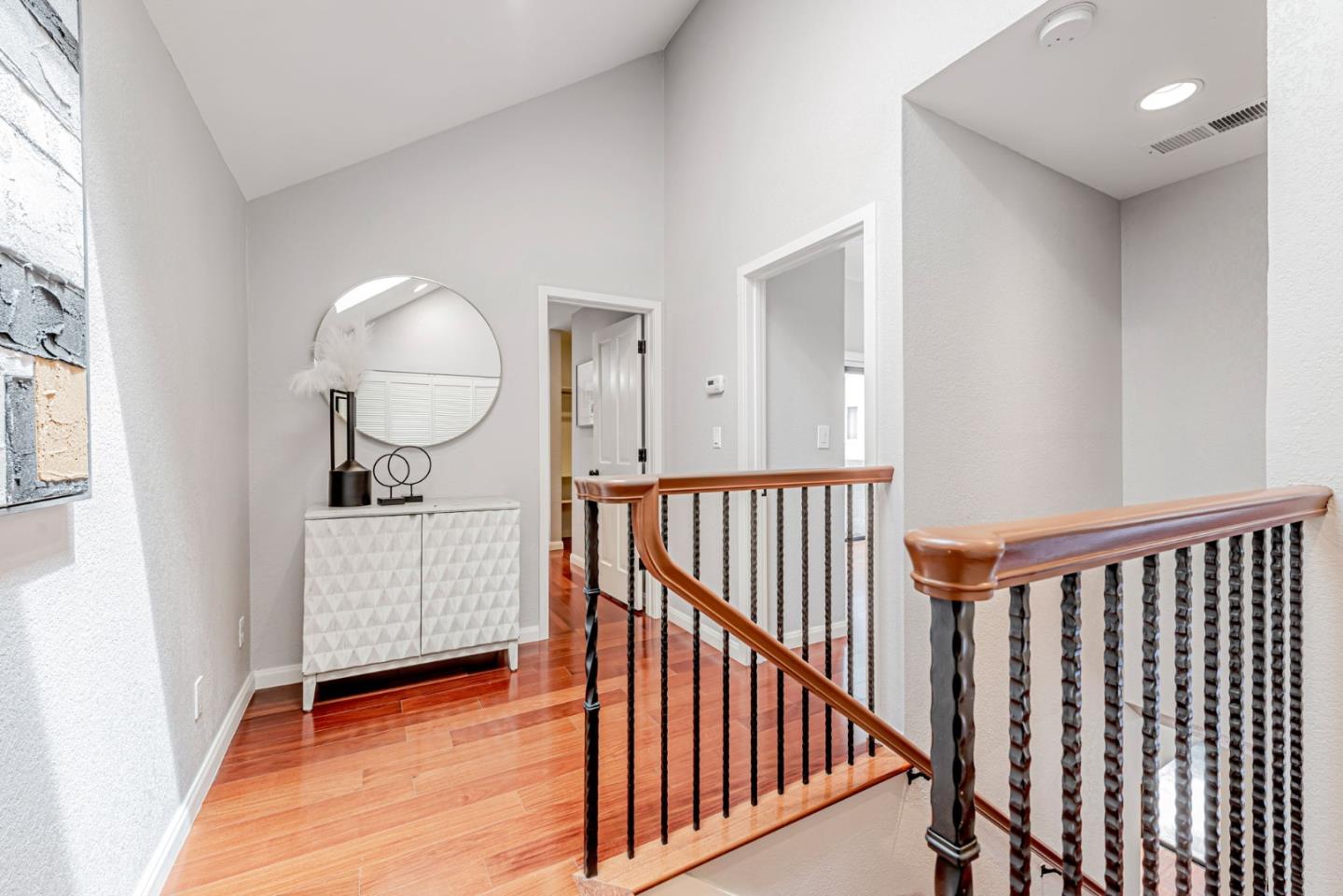 Detail Gallery Image 22 of 57 For 907 Cowper St, Palo Alto,  CA 94301 - 3 Beds | 2/1 Baths