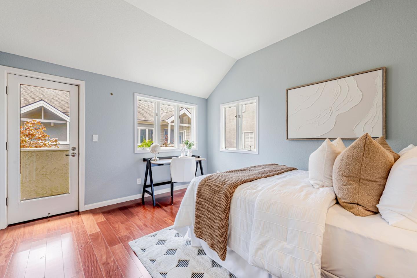 Detail Gallery Image 23 of 57 For 907 Cowper St, Palo Alto,  CA 94301 - 3 Beds | 2/1 Baths