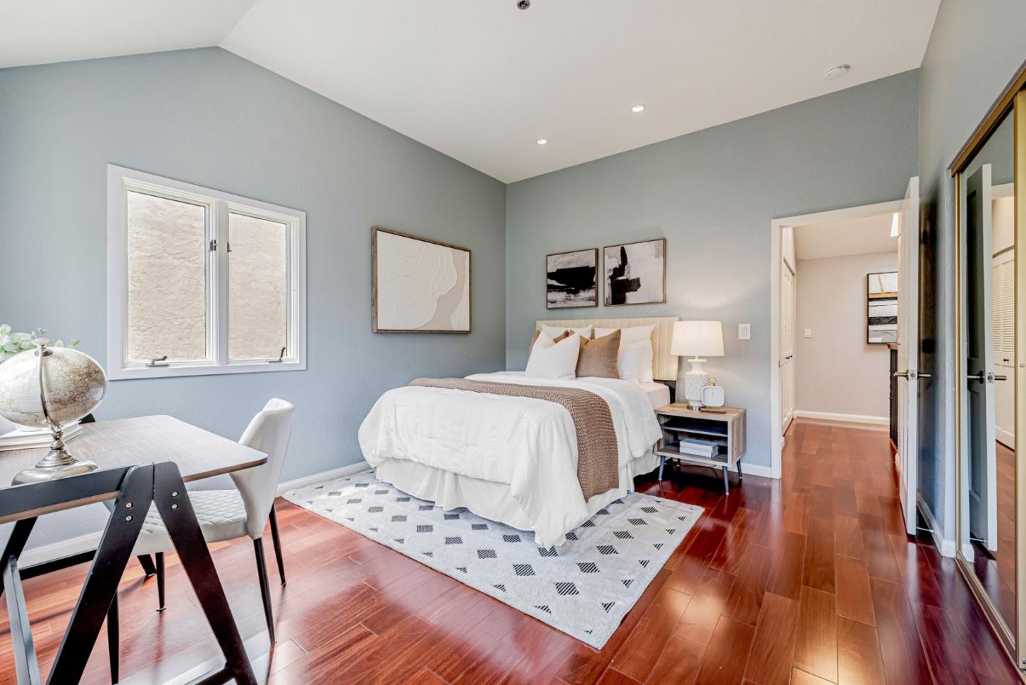 Detail Gallery Image 24 of 57 For 907 Cowper St, Palo Alto,  CA 94301 - 3 Beds | 2/1 Baths