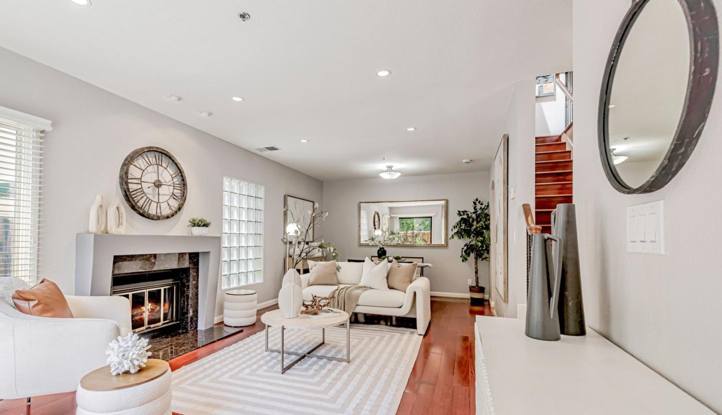 Detail Gallery Image 3 of 57 For 907 Cowper St, Palo Alto,  CA 94301 - 3 Beds | 2/1 Baths