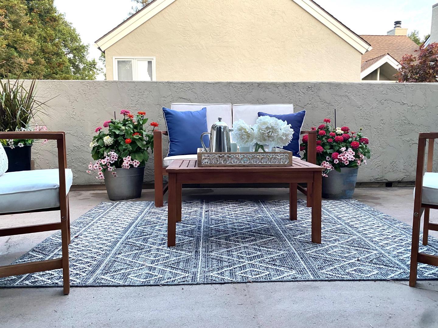 Detail Gallery Image 35 of 57 For 907 Cowper St, Palo Alto,  CA 94301 - 3 Beds | 2/1 Baths