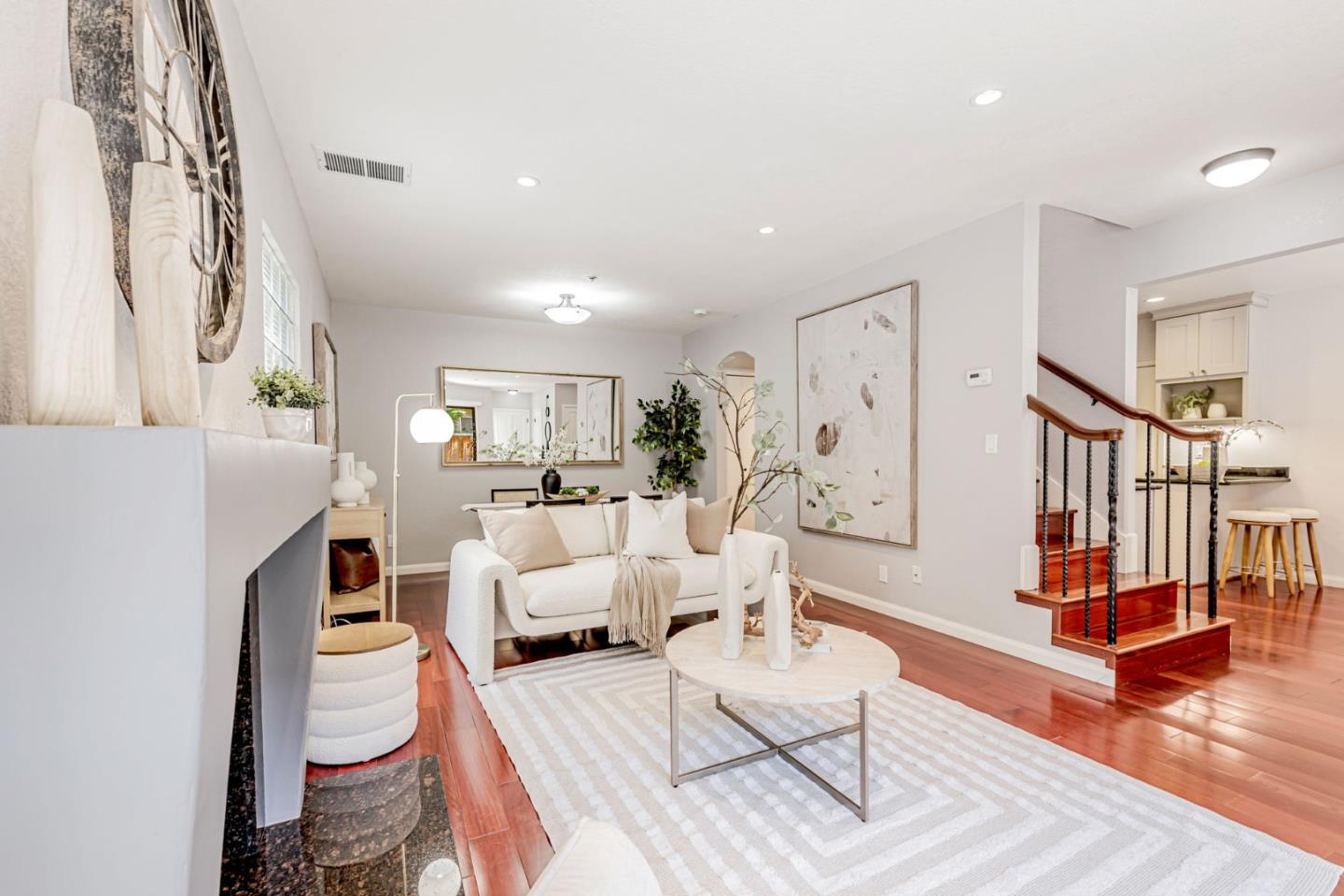Detail Gallery Image 4 of 57 For 907 Cowper St, Palo Alto,  CA 94301 - 3 Beds | 2/1 Baths