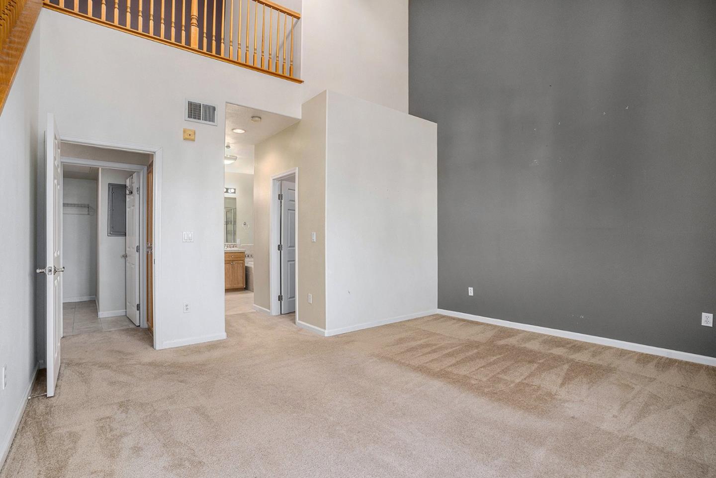 Detail Gallery Image 10 of 15 For 4203 Clarinbridge Cir, Dublin,  CA 94568 - 1 Beds | 1/1 Baths