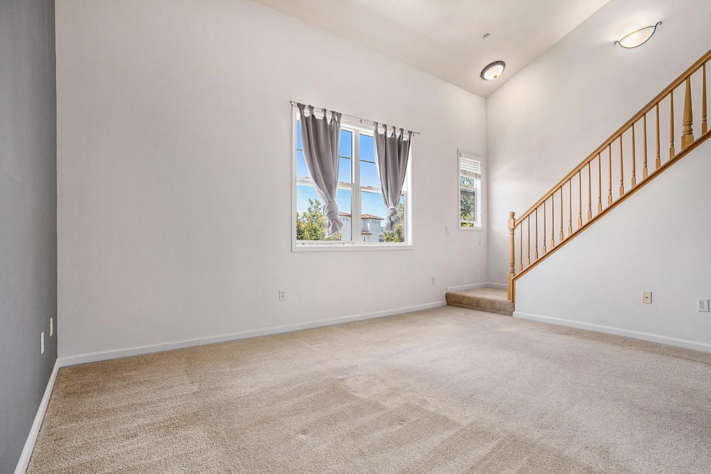 Detail Gallery Image 8 of 15 For 4203 Clarinbridge Cir, Dublin,  CA 94568 - 1 Beds | 1/1 Baths