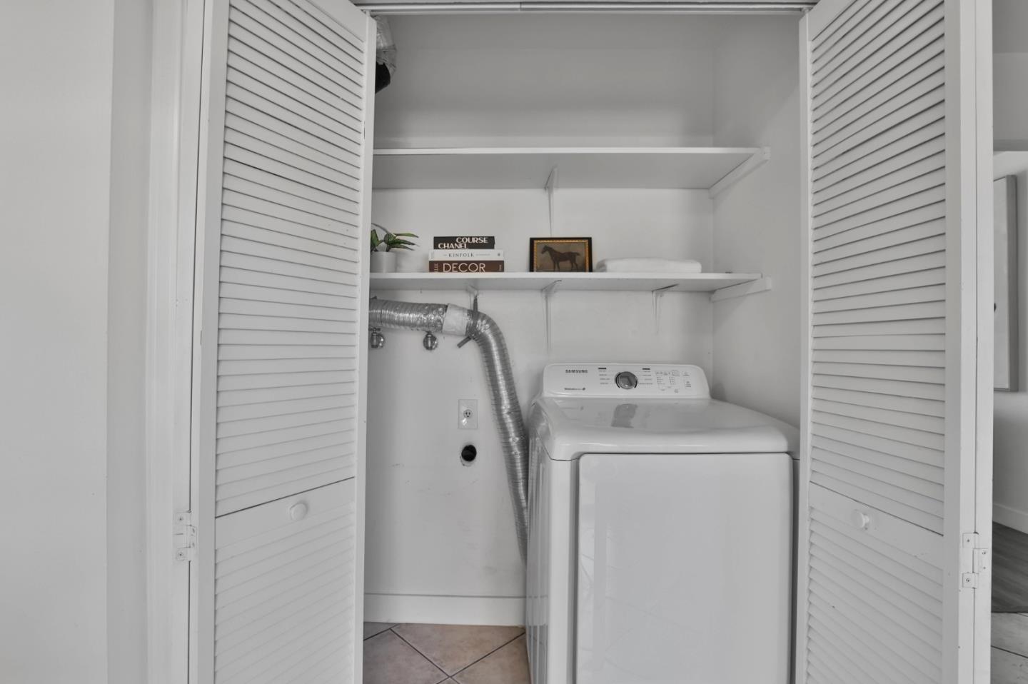 Detail Gallery Image 11 of 22 For 5388 Fig Grove Ct, San Jose,  CA 95123 - 3 Beds | 1/1 Baths