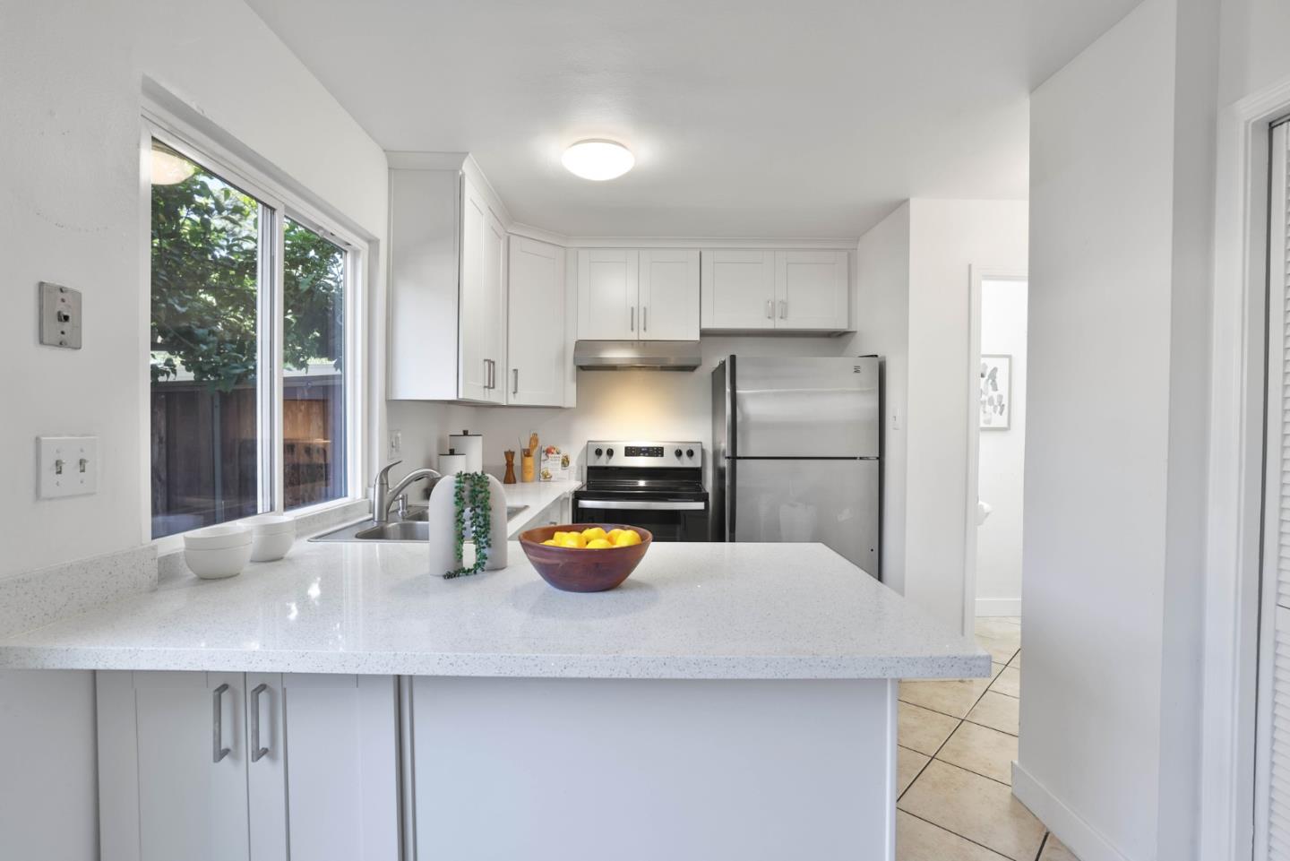 Detail Gallery Image 5 of 22 For 5388 Fig Grove Ct, San Jose,  CA 95123 - 3 Beds | 1/1 Baths