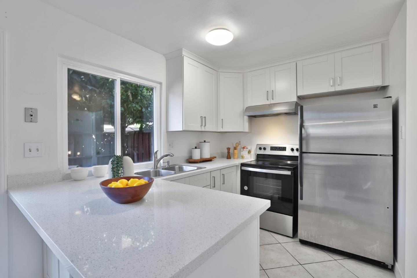 Detail Gallery Image 6 of 22 For 5388 Fig Grove Ct, San Jose,  CA 95123 - 3 Beds | 1/1 Baths