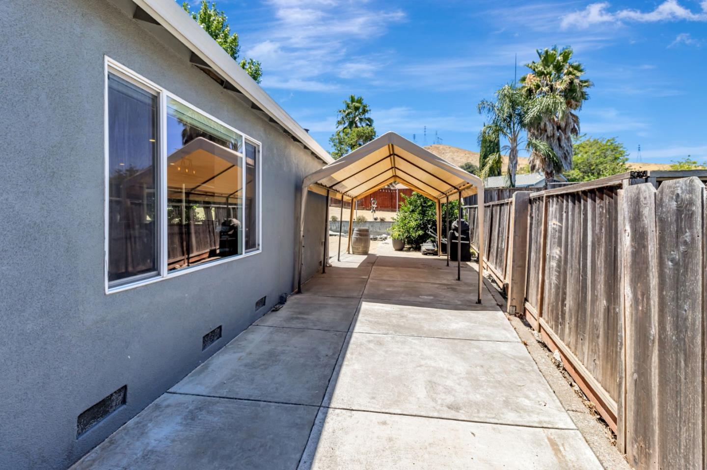 Detail Gallery Image 26 of 29 For 321 Vineyard Dr, San Jose,  CA 95119 - 3 Beds | 2 Baths