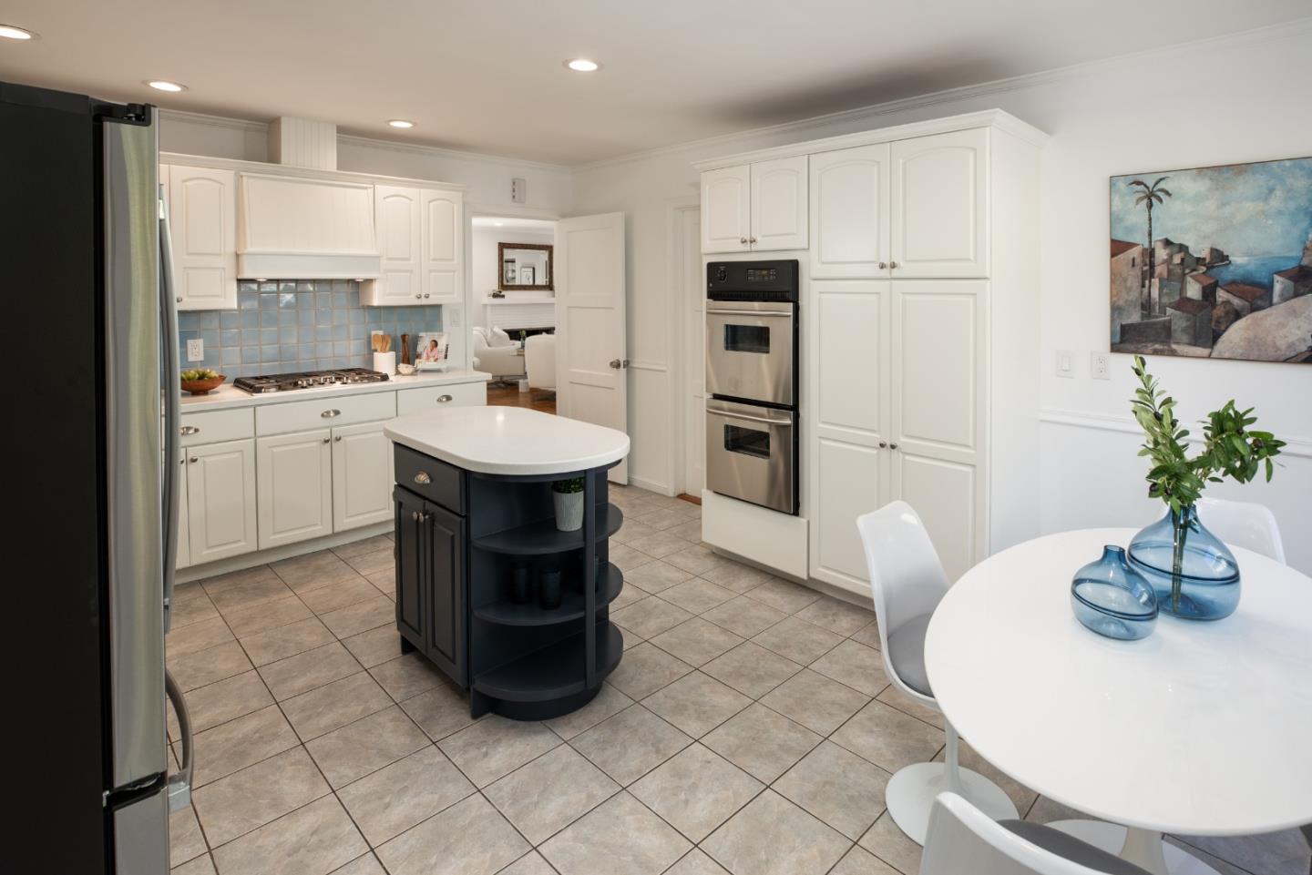 Detail Gallery Image 8 of 30 For 1494 Kings Ln, Palo Alto,  CA 94303 - 5 Beds | 3 Baths