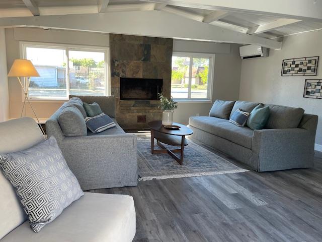 Detail Gallery Image 12 of 31 For 410 Farallon Dr, Morgan Hill,  CA 95037 - 4 Beds | 2 Baths