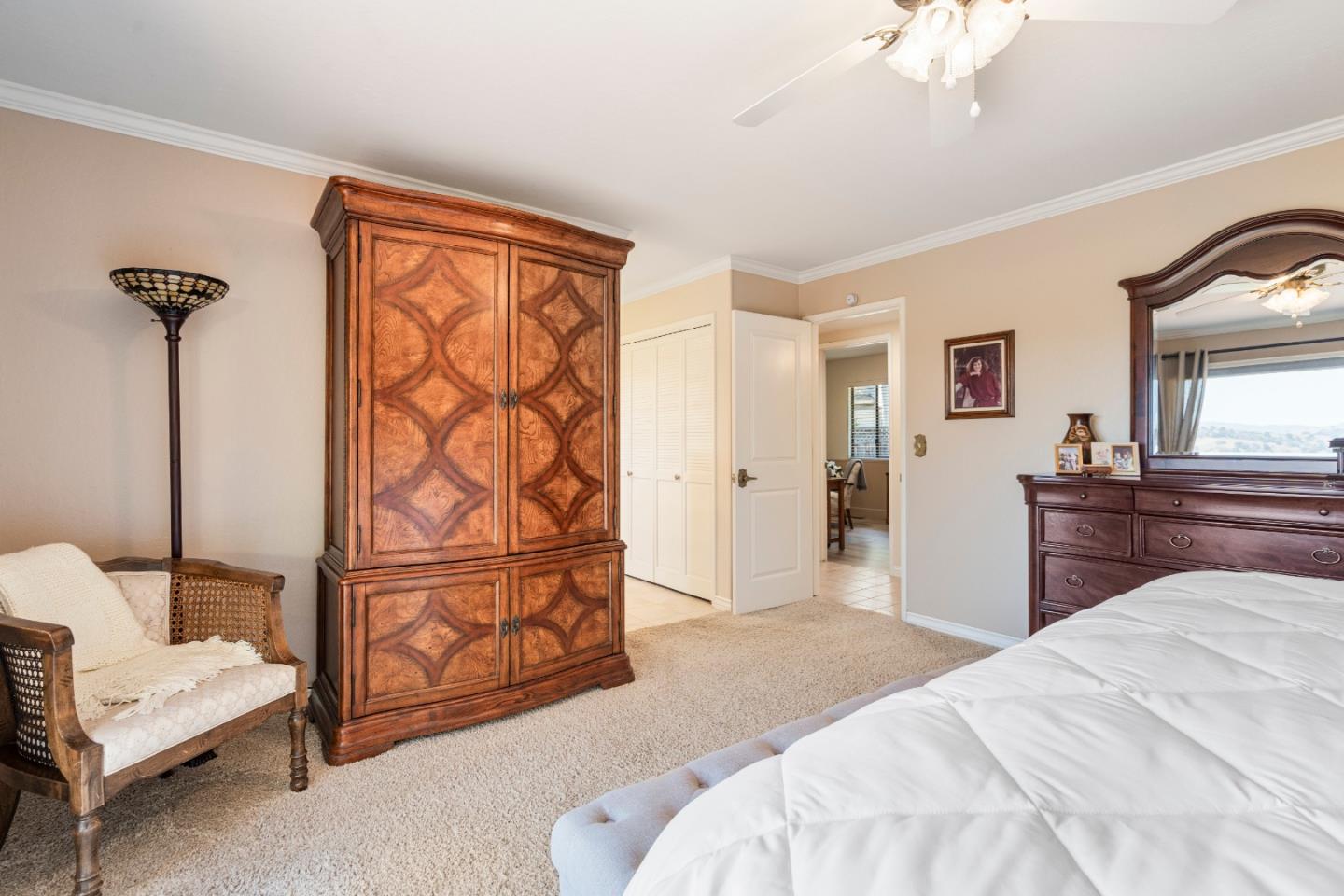 Detail Gallery Image 10 of 54 For 60 Terry Court, Hollister,  CA 95023 - 4 Beds | 2/1 Baths