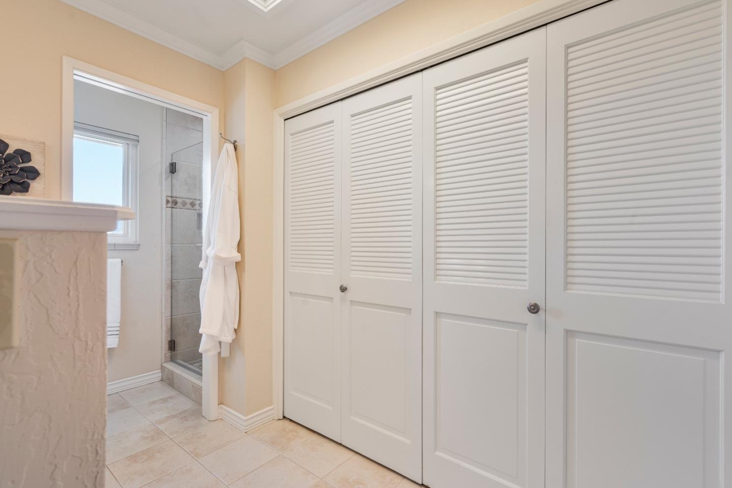 Detail Gallery Image 12 of 54 For 60 Terry Court, Hollister,  CA 95023 - 4 Beds | 2/1 Baths