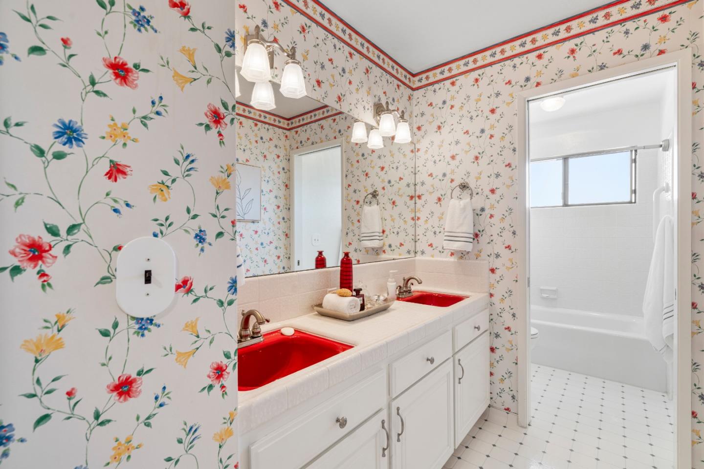 Detail Gallery Image 17 of 54 For 60 Terry Court, Hollister,  CA 95023 - 4 Beds | 2/1 Baths