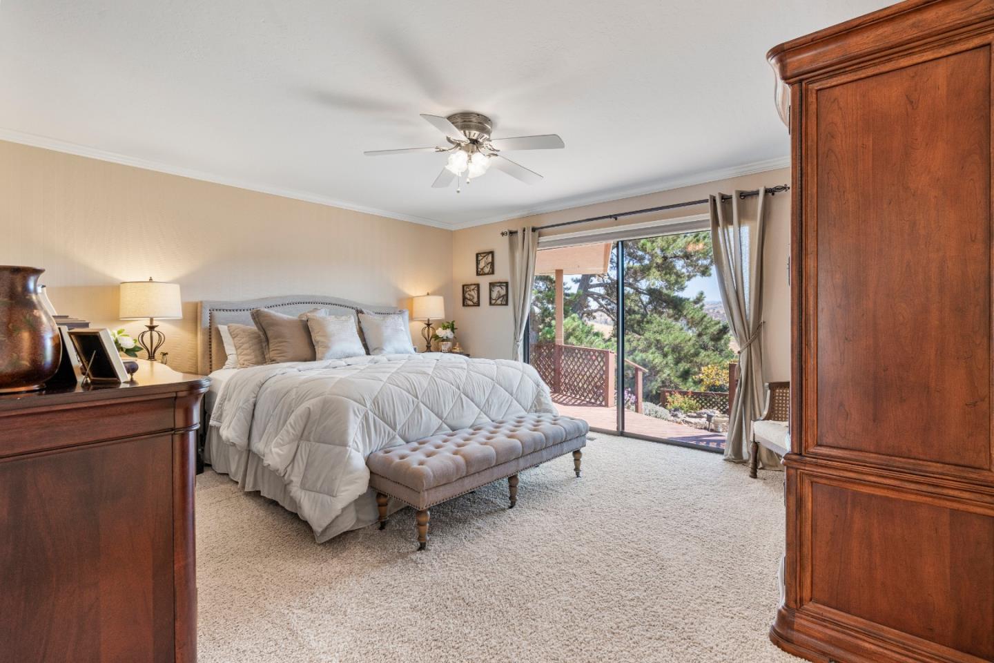 Detail Gallery Image 9 of 54 For 60 Terry Court, Hollister,  CA 95023 - 4 Beds | 2/1 Baths
