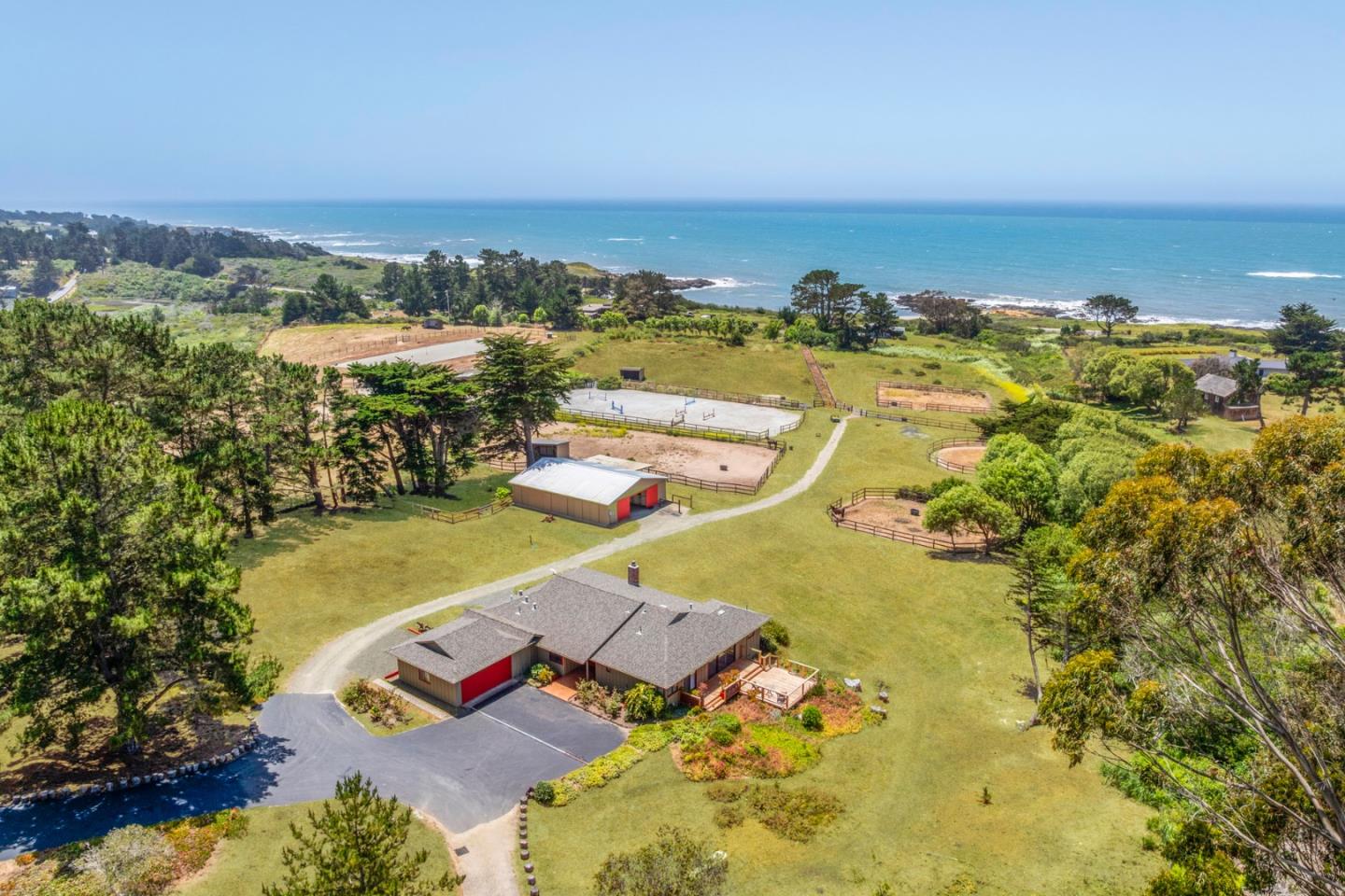 Detail Gallery Image 4 of 63 For 515 Bean Hollow Rd, Pescadero,  CA 94060 - 4 Beds | 3 Baths
