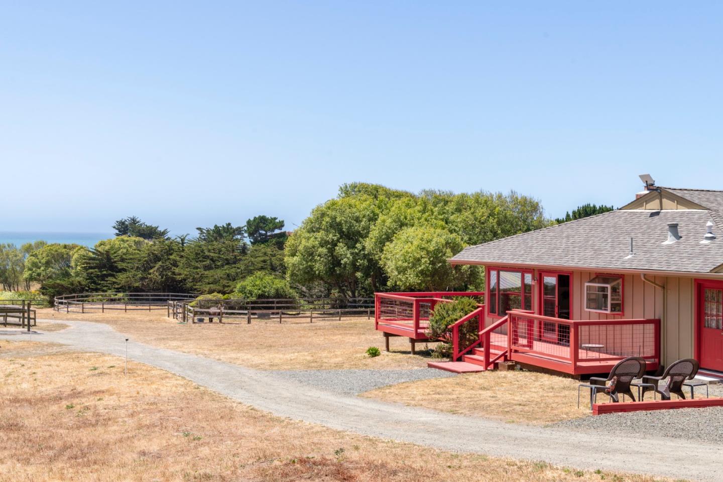 Detail Gallery Image 6 of 63 For 515 Bean Hollow Rd, Pescadero,  CA 94060 - 4 Beds | 3 Baths