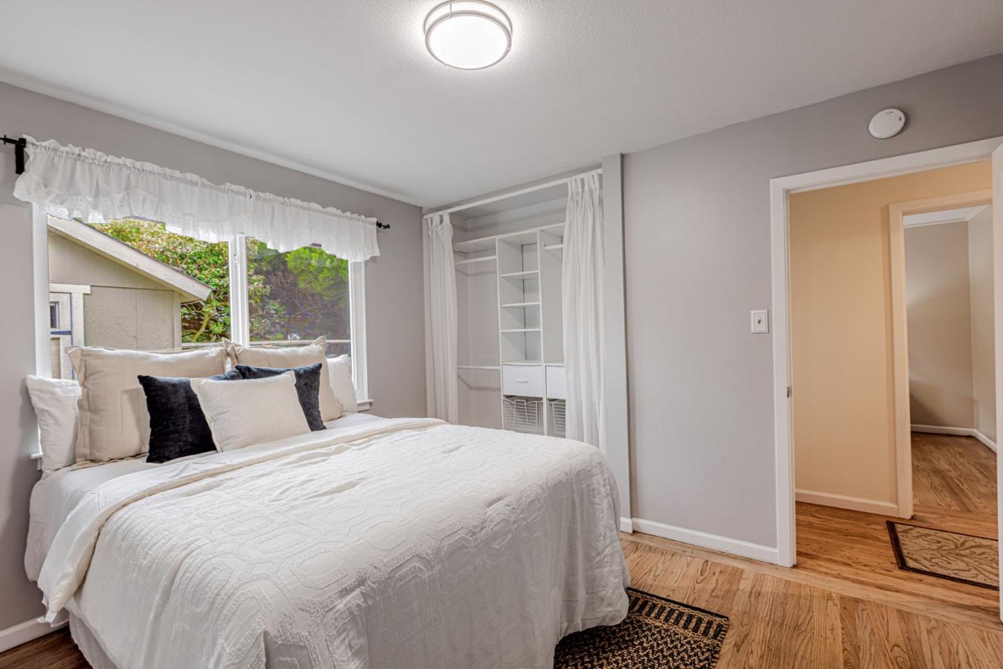 Detail Gallery Image 21 of 30 For 342 Altamont Dr, South San Francisco,  CA 94080 - 3 Beds | 2 Baths