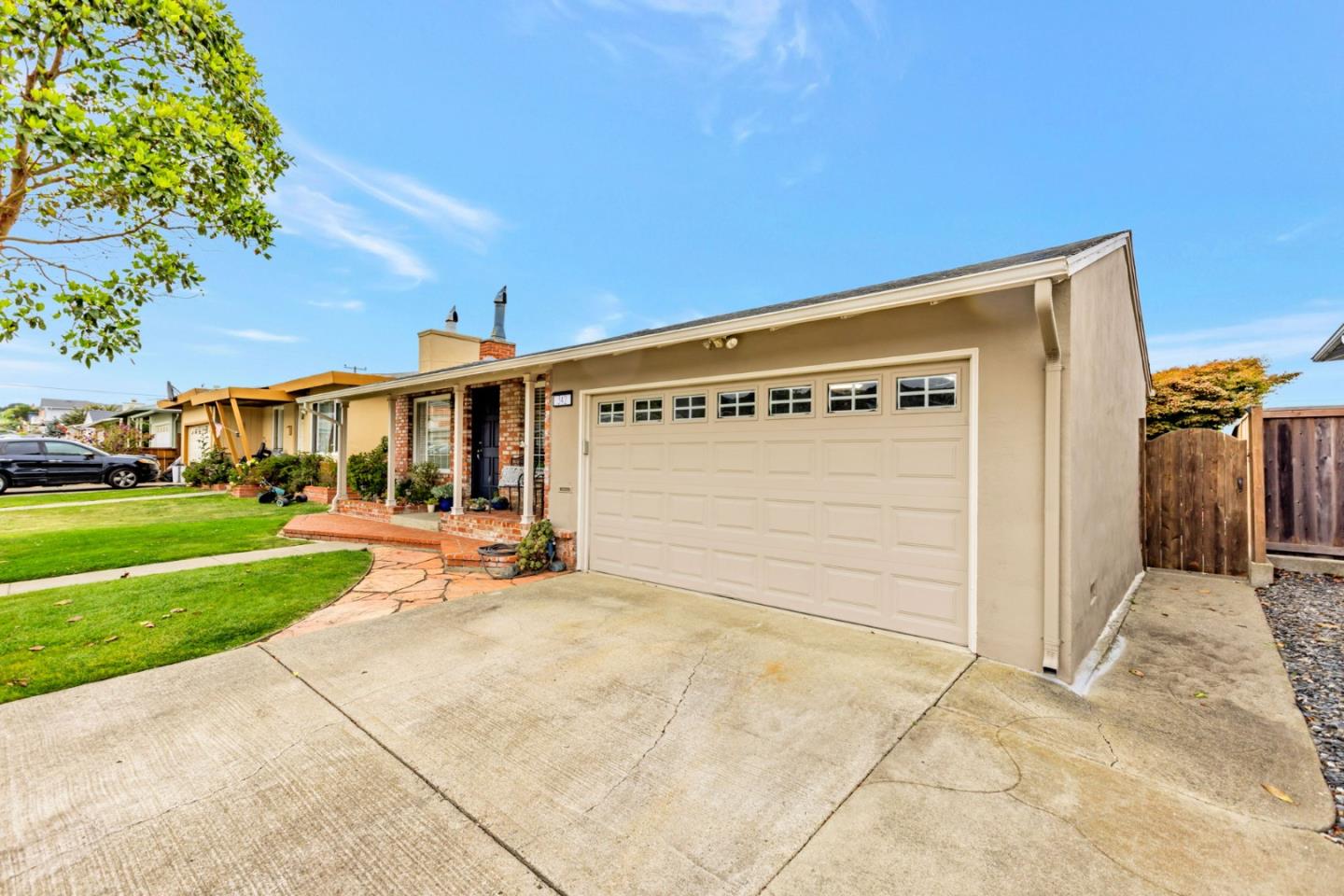 Detail Gallery Image 3 of 30 For 342 Altamont Dr, South San Francisco,  CA 94080 - 3 Beds | 2 Baths