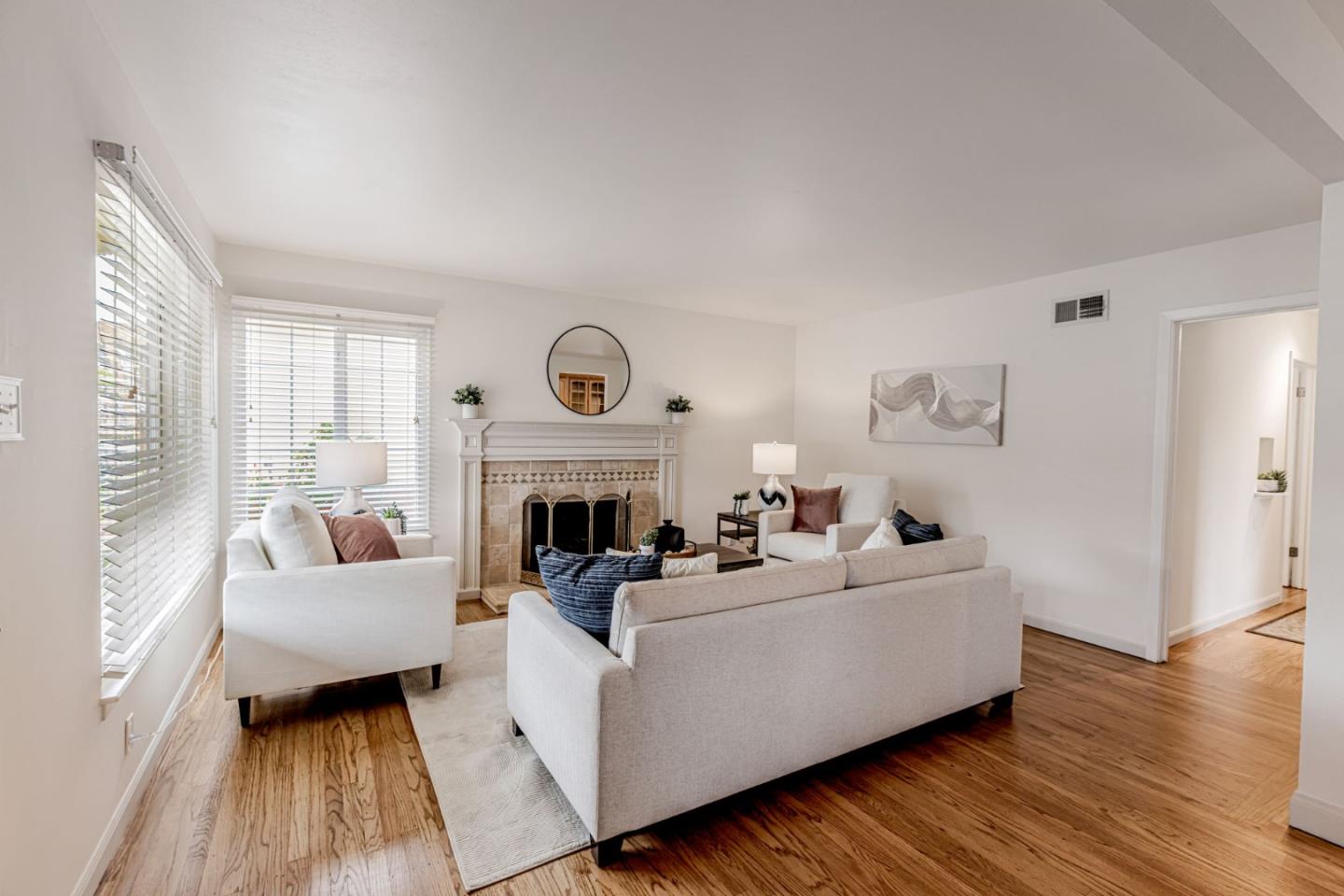 Detail Gallery Image 7 of 30 For 342 Altamont Dr, South San Francisco,  CA 94080 - 3 Beds | 2 Baths